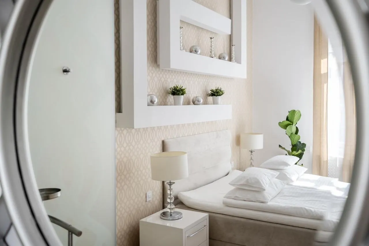 Beautiful Apartment In The Heart Of The City Budapest