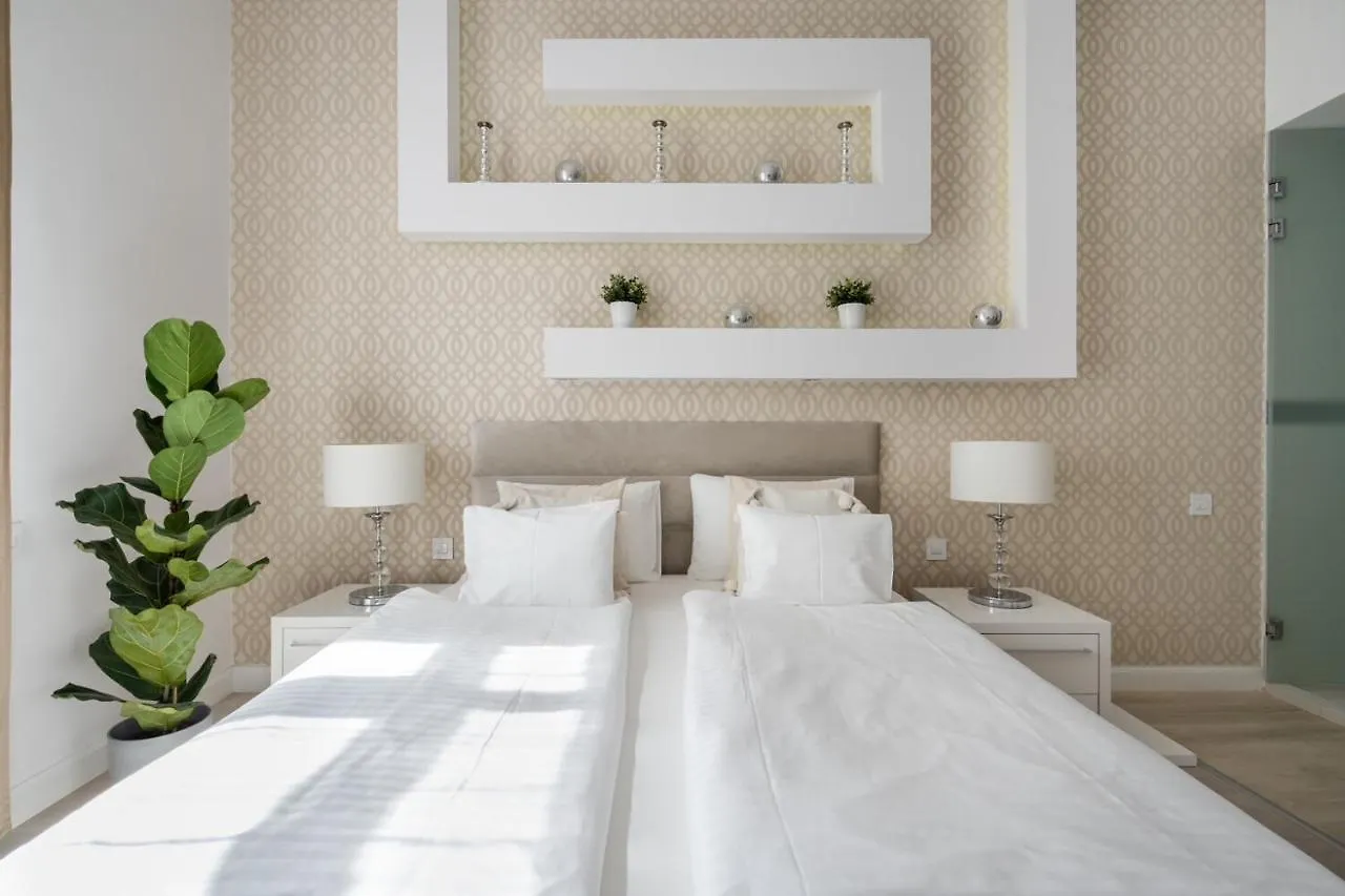 Beautiful Apartment In The Heart Of The City Budapest