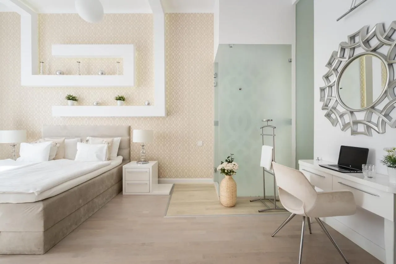 Beautiful Apartment In The Heart Of The City Budapest